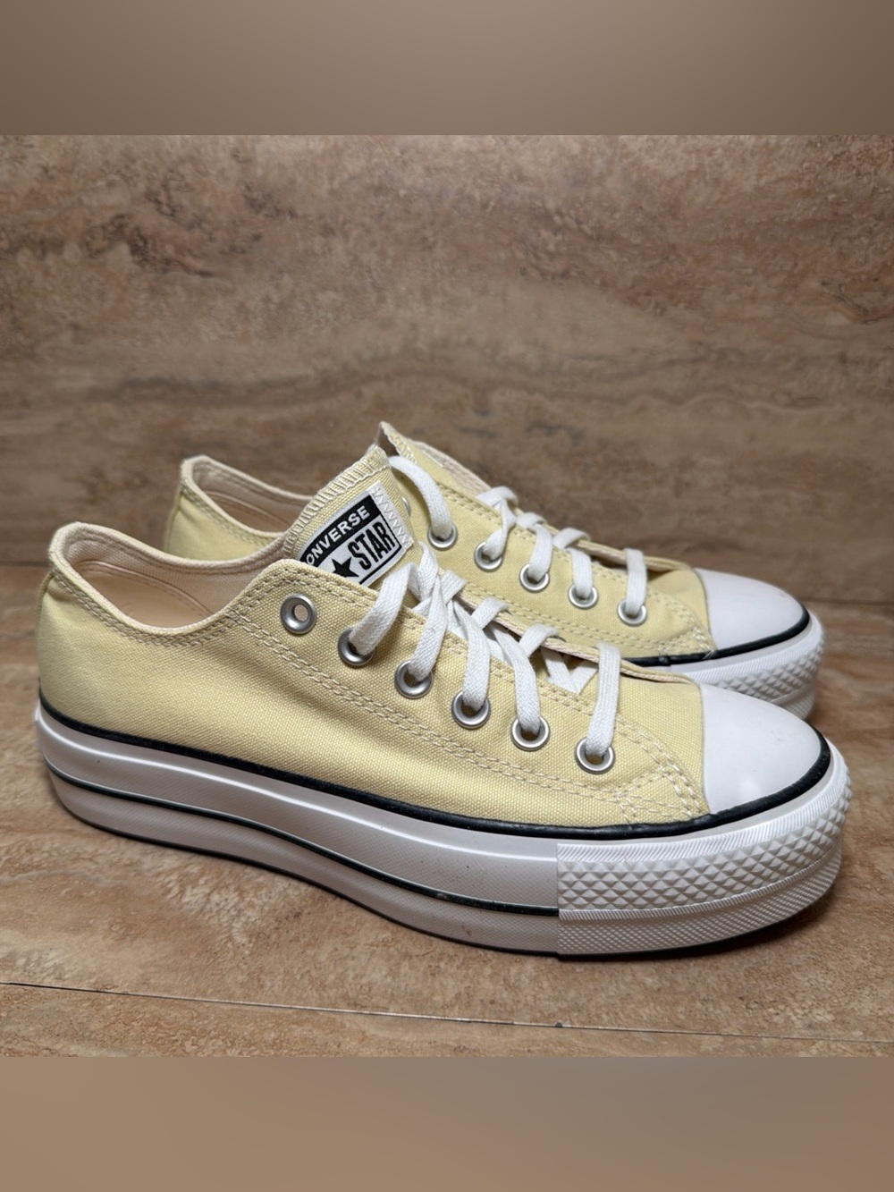 Converse Chuck Taylor All Star Seasona Color Platform A00560F